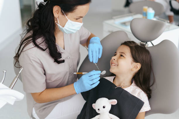 Best Wisdom Tooth Removal  in Hill N Dale, FL